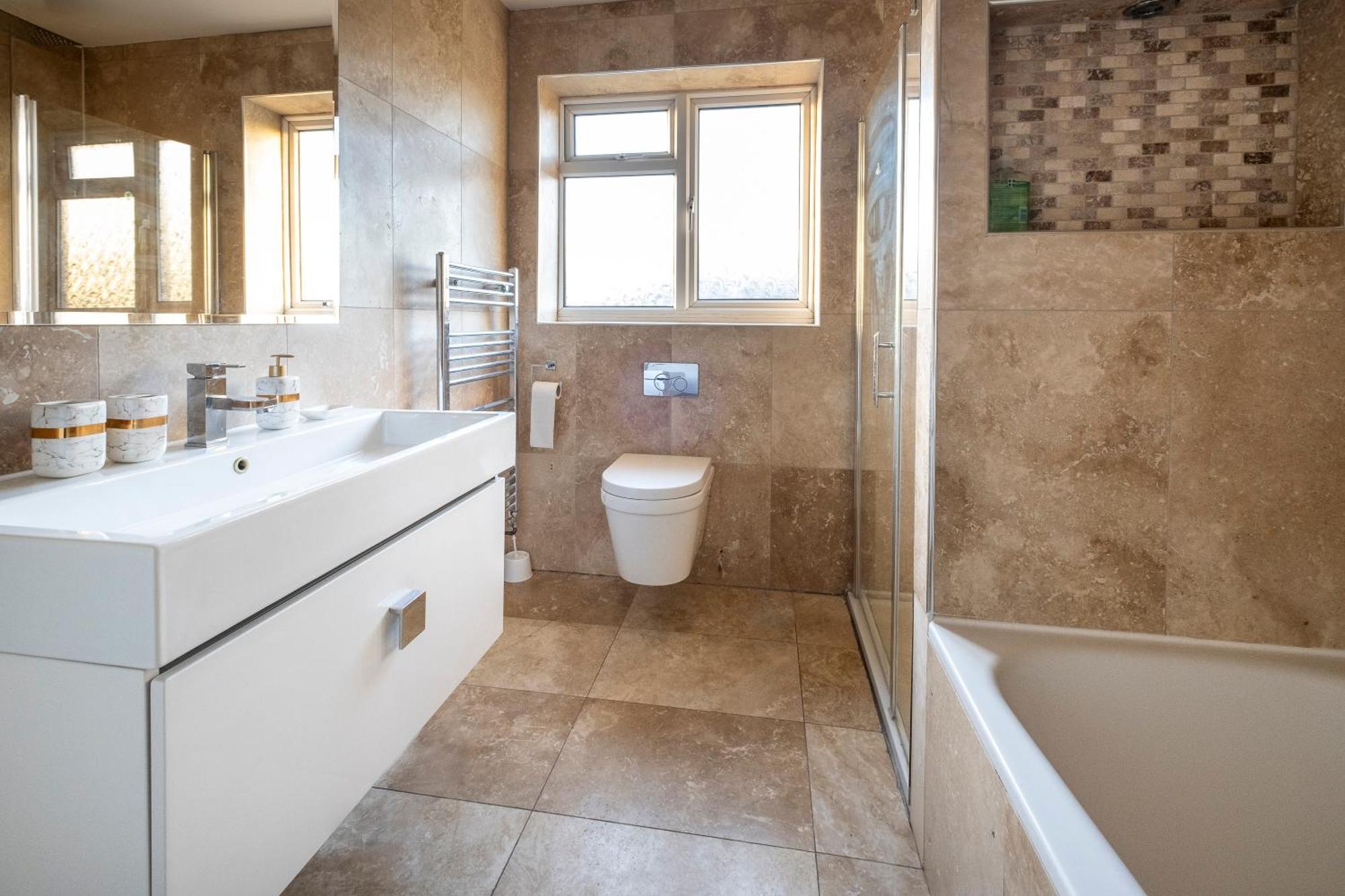 Moor Haven At Heathrow Holiday home *